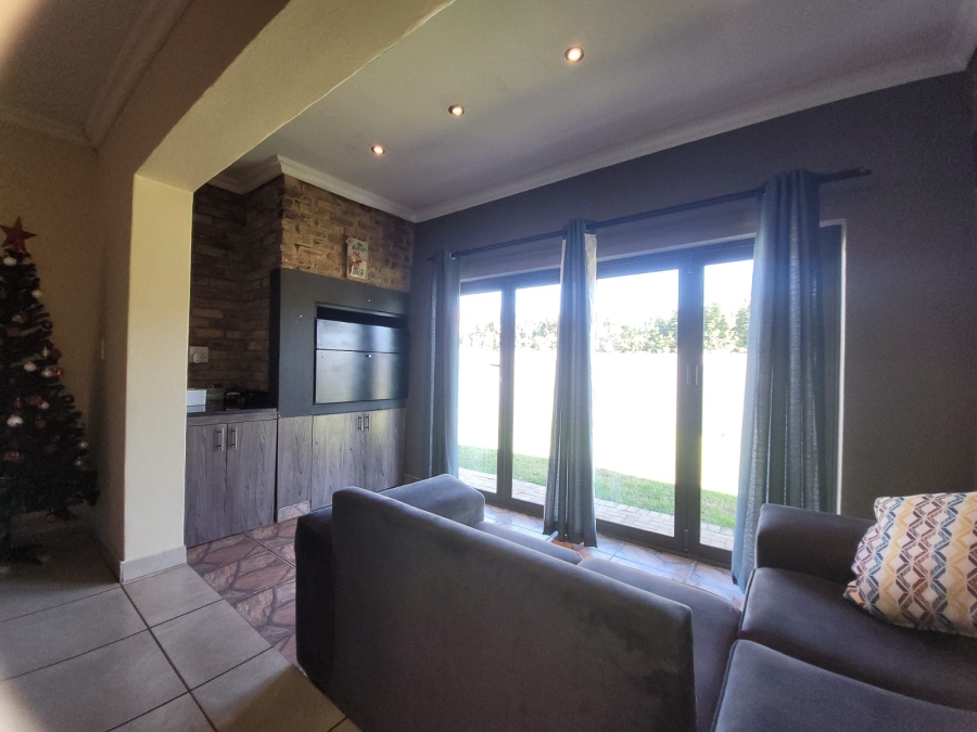 3 Bedroom Property for Sale in Grimbeeck Park North West